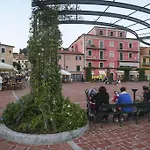 Il Porto Trilocale Nr.7 * Порт-Аццурро