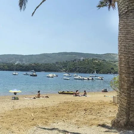 Il Porto Trilocale Nr.7 Apartmán Porto Azzurro